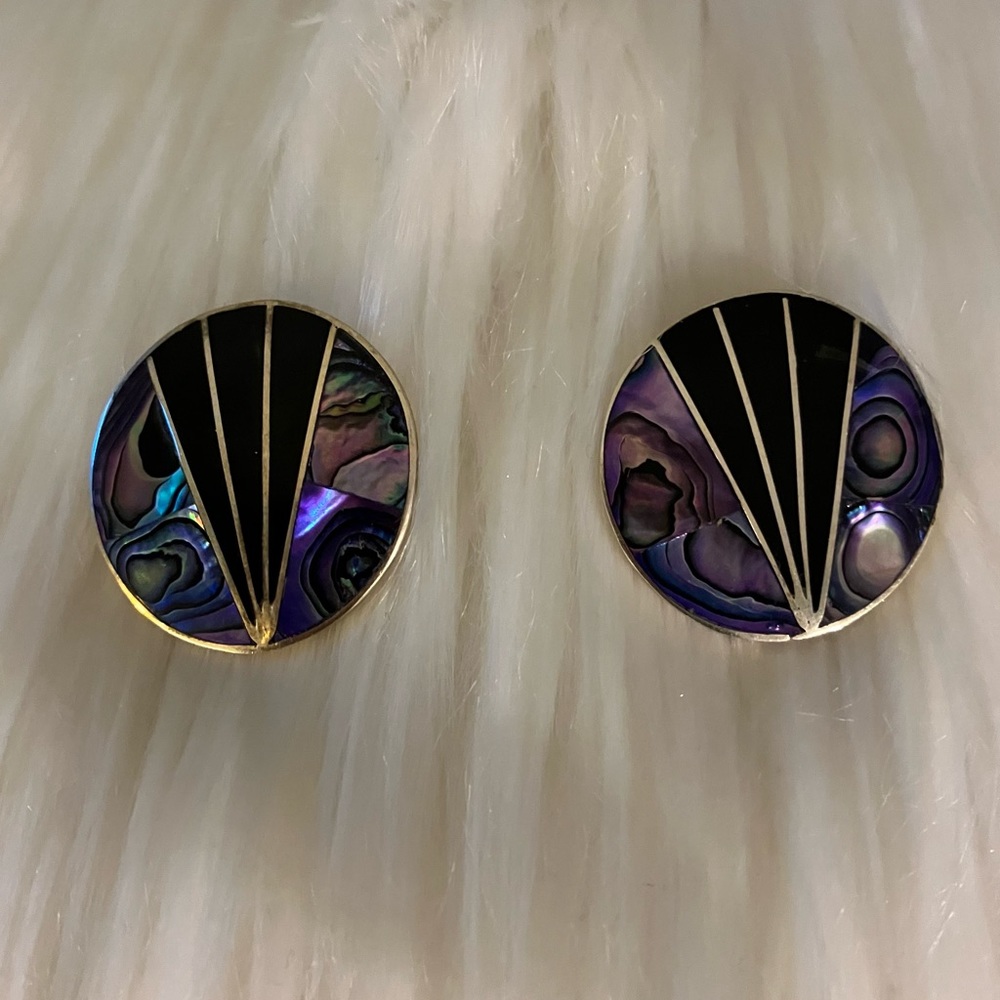 Beautiful vintage marked Alpaca Mexico abalone pierced earrings.